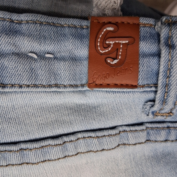 Junior's Light Blue Distressed Jeans  Size 15 - Picture 7 of 9